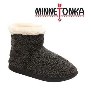 NEW Minnetonka Betty Dark Grey Women's Slippers M 6.5 7.5